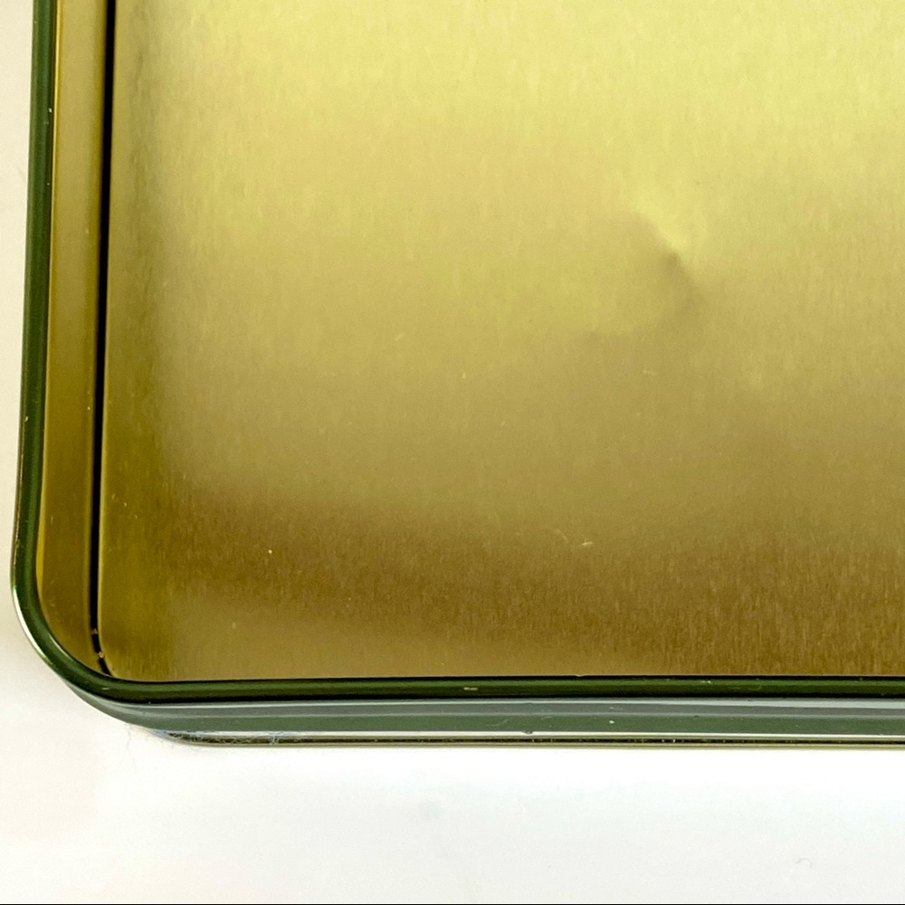 Harrods of London Biscuit Tin - Picture 9 of 13